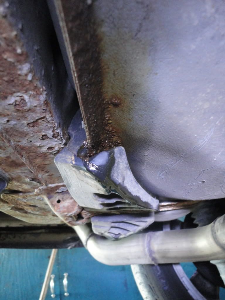 03 p71 fuel tank replacement 4.6L Based Powertrains